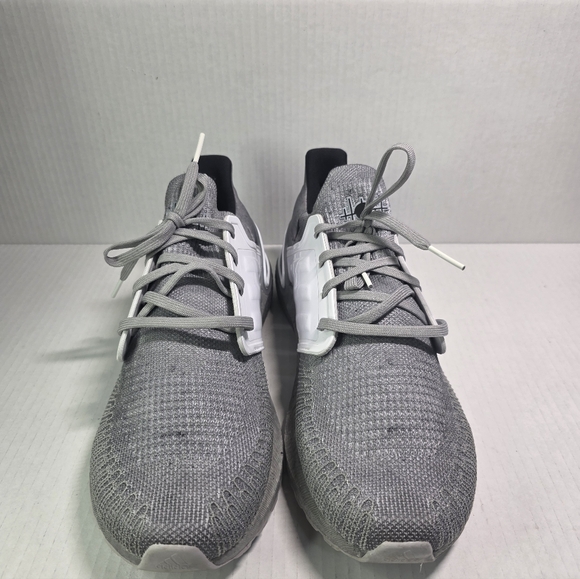 Adidas Men's Grey White ULTRABOOST 20 X JAMES BOND 007 Running SHOES SIZE 10.5 - Picture 2 of 10